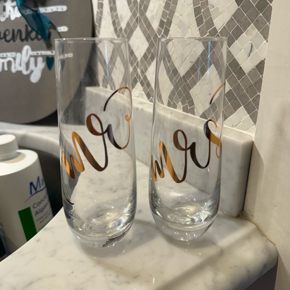 Mr. And Mrs. Champagne Flutes - Picture 2 of 2